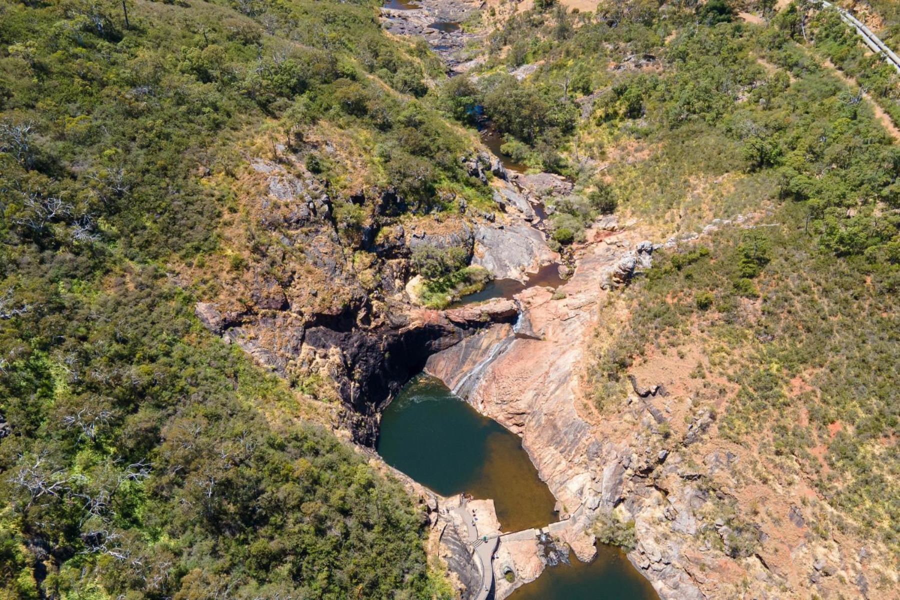 Tasman Holiday Parks - Serpentine Falls ภายนอก รูปภาพ